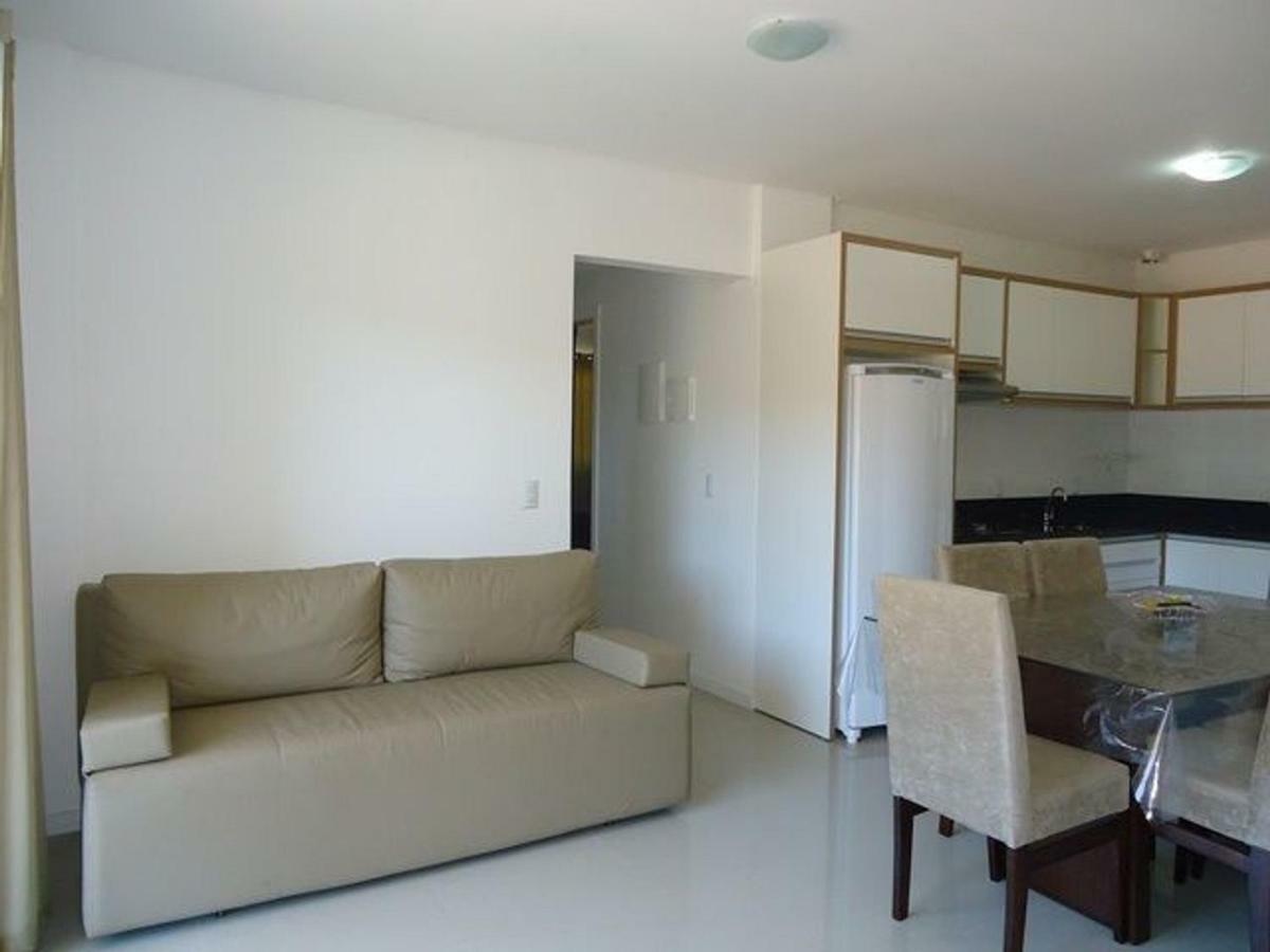 Res. Antonio Pinheiro. Apartamento Com 2 Dormitorios. บอมบินญัส ภายนอก รูปภาพ