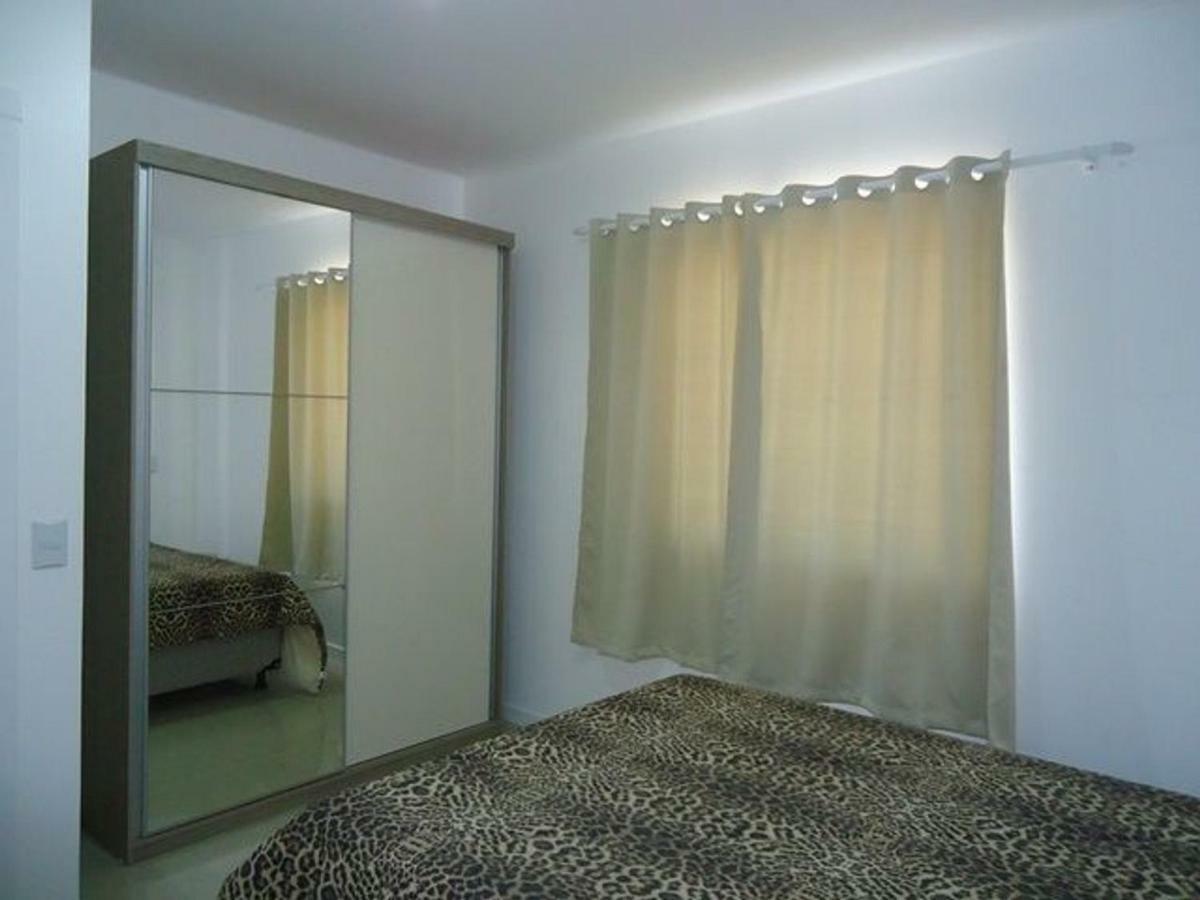 Res. Antonio Pinheiro. Apartamento Com 2 Dormitorios. บอมบินญัส ภายนอก รูปภาพ