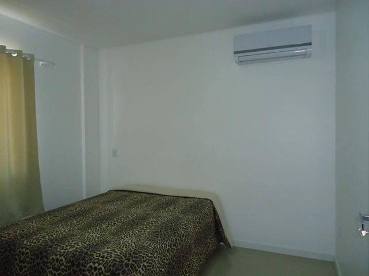 Res. Antonio Pinheiro. Apartamento Com 2 Dormitorios. บอมบินญัส ภายนอก รูปภาพ